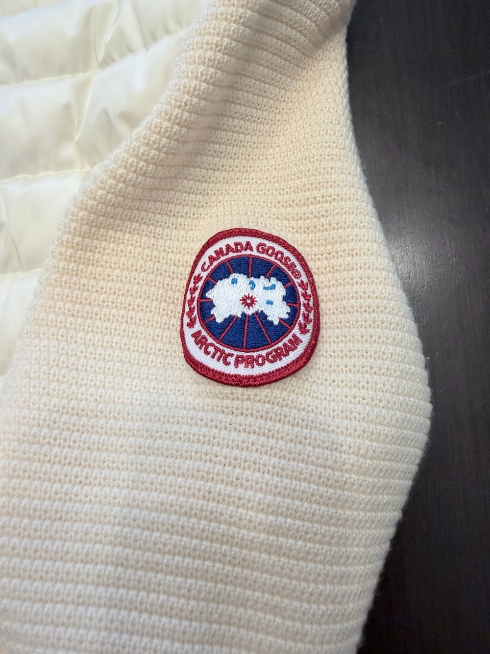 Canada Goose Cream Quilted Front Knit-Sleeve Jacket - Women - Picture 5 of 5